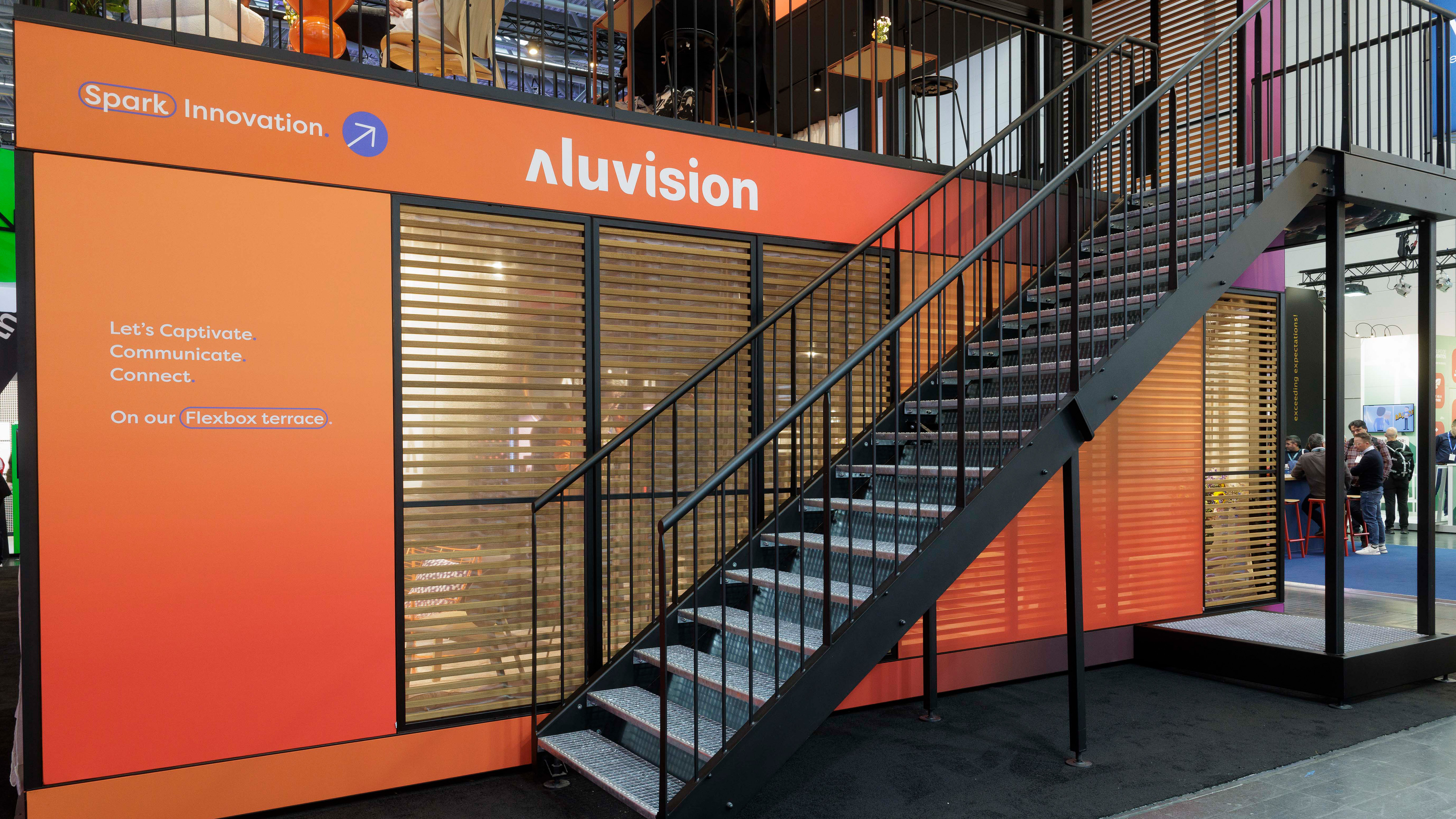 NEW: Flexbox staircase & landing platform