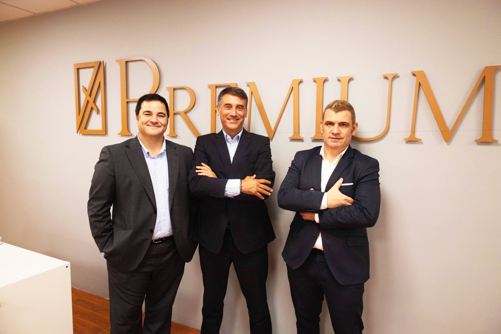 Premium extends rental furniture programme with Aluvision’s modular frame system