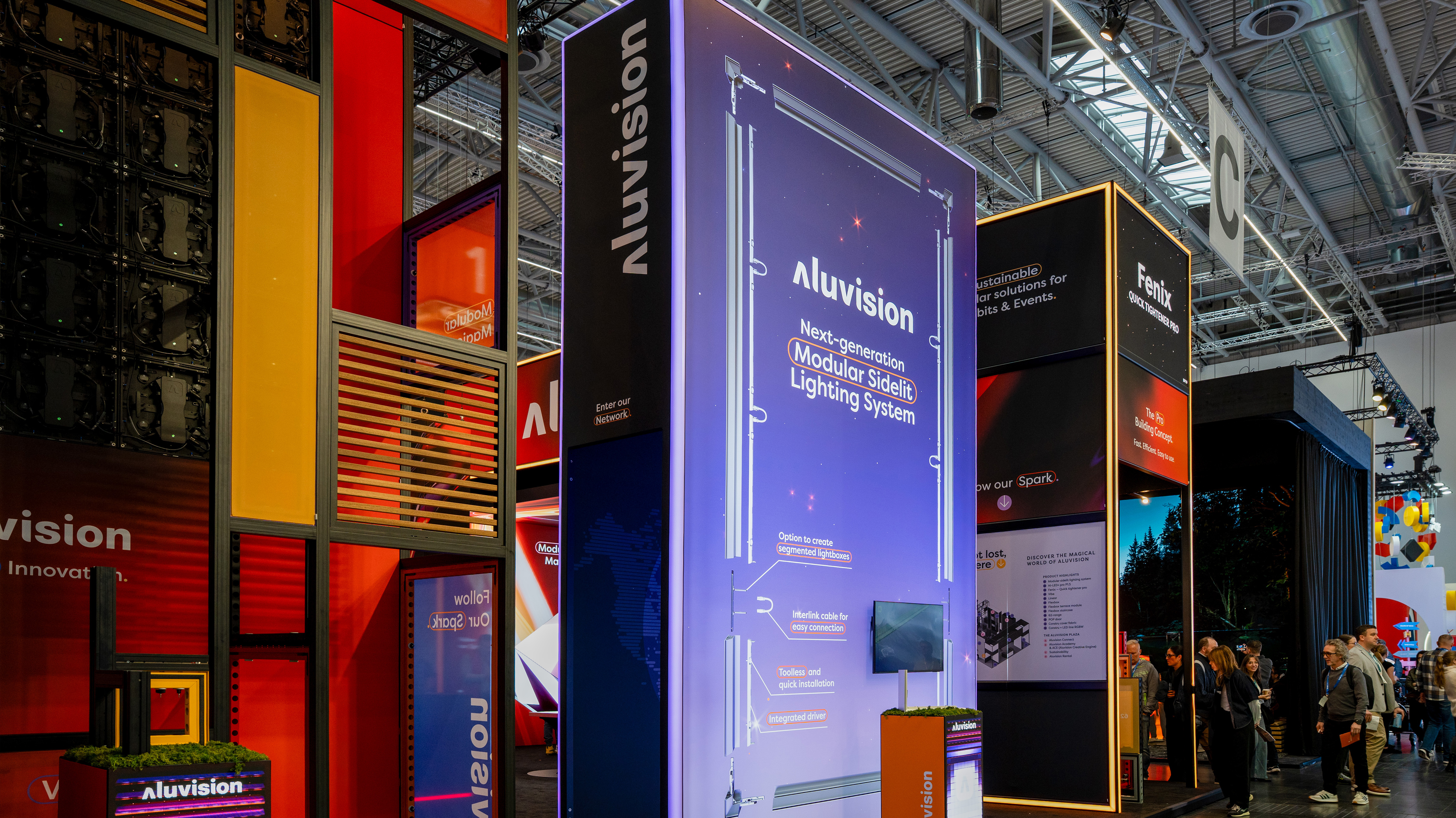 NEW: Modular sidelit lighting system